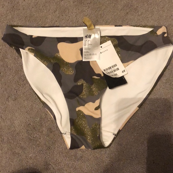 Camouflage bathing suit bottom - Picture 3 of 3